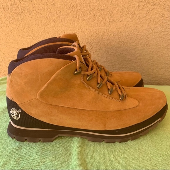 PRE OWNED TIMBERLAND MEN'S SIZE 11 BROWN SUEDE BOOTS - Picture 5 of 6